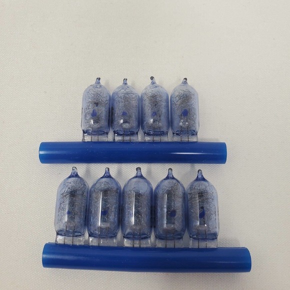 Vintage Sylvania Blue Dot‎ AG1B Flashbulbs 1960s 1970s 1 Open Box Quantity (9) - Picture 3 of 6